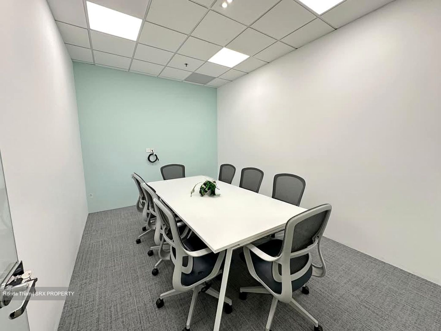 Kings Centre (D3), Office #534425101